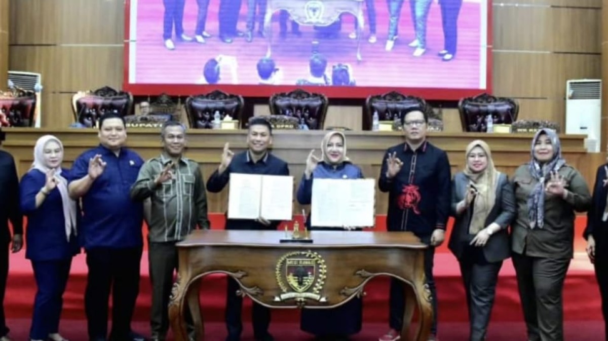 DPRD Mura Dengarkan Laporan Hasil Pembahasan Pansus Atas Tiga Raperda